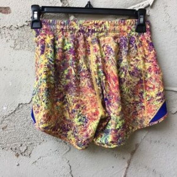 NEW NWT RARE Lululemon Seawheeze Hotty Hot Shorts Woodland Sprint Multi … - Picture 2 of 10
